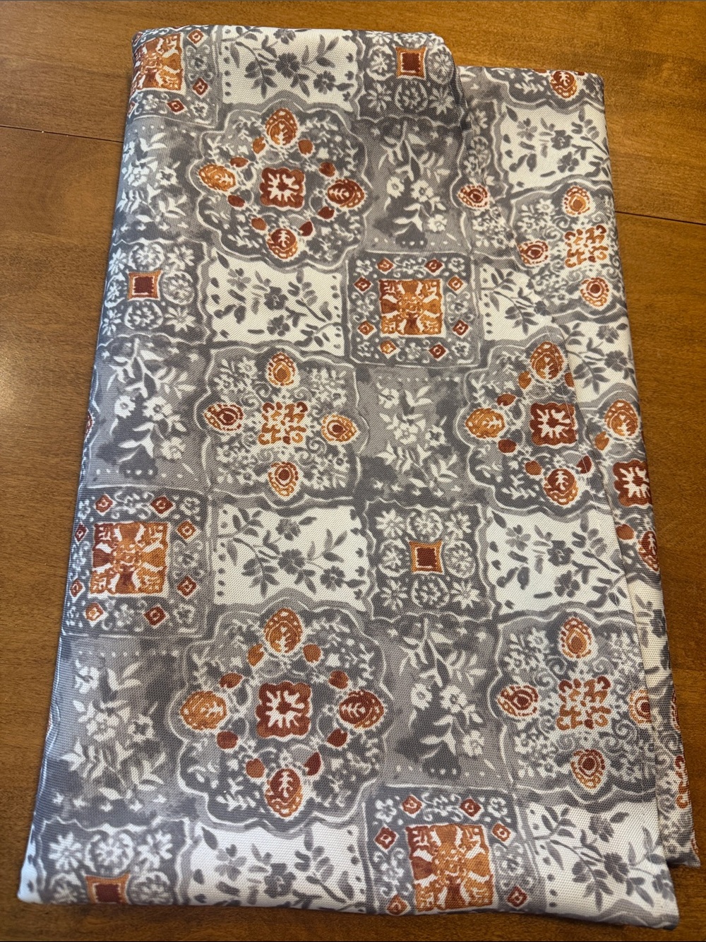 Bella Lux Gray and Rust Medallion 70” Round Tablecloth